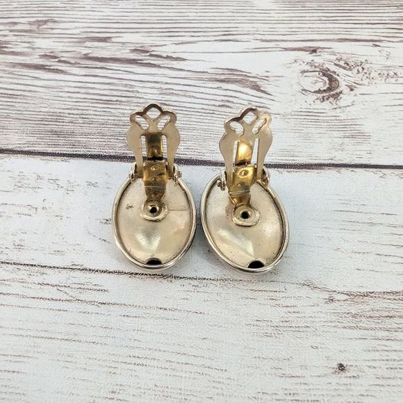 Vintage Clip On Earrings Gold Tone Oval - Surface Marks - Picture 6 of 7